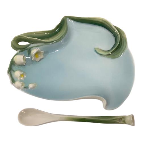 カップ&ソーサー lily bell design