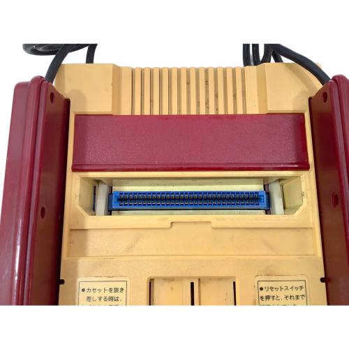 Nintendo (ニンテンドウ) ファミコン HVC-001｜トレファクONLINE