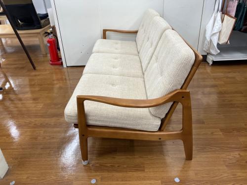 カリモク60 (カリモクロクマル) 3人掛けソファー ブラウン×ベージュ フレームチェア3シーター