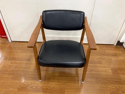 カリモク60 (カリモクロクマル) ダイニングチェアー ブラック×ブラウン