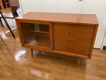 カリモク60 (カリモクロクマル) サイドボード ブラウン