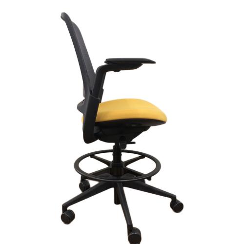 Steelcase (スチルケース) ハイバックチェアー イエロー ひじ掛け付き