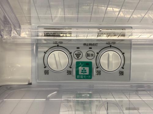 SHARP (シャープ) 3ドア冷蔵庫 SJ-PW35C-T 2017年製 350L