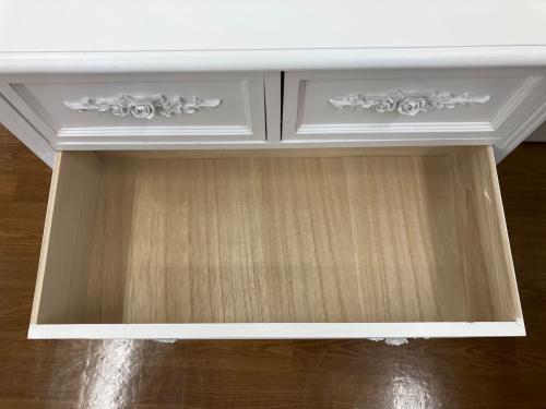 チェスト 取っ手薔薇 ホワイト