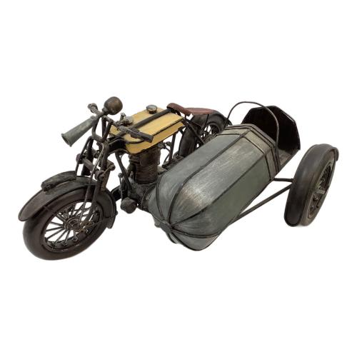 置物 ブリキ サイドカー付きバイク