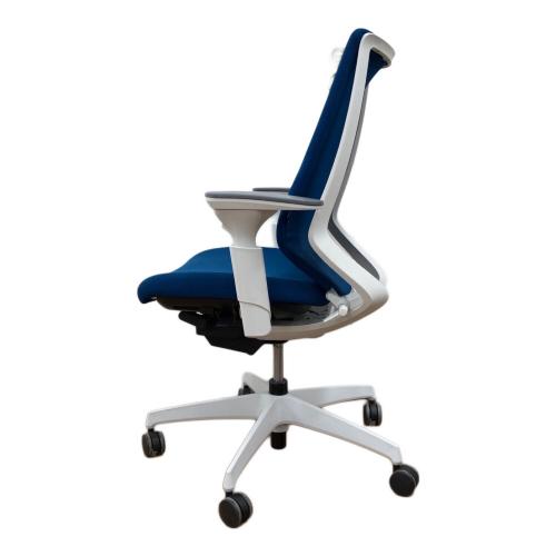 KOKUYO (コクヨ) ワークチェアー ブルー×ホワイト DUORA