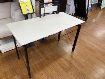 ニトリ デスク サーヤ ホワイト サーヤ