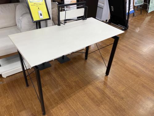 ニトリ デスク サーヤ ホワイト サーヤ