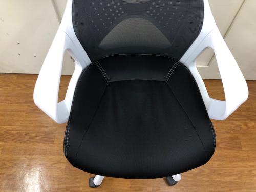 ニトリ ワークチェアー ホワイト スペイシー