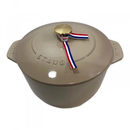 m*3様 Staub La Cocotte 両手鍋 小型 14cm 黒 STAUB（鍋⁄フライパン