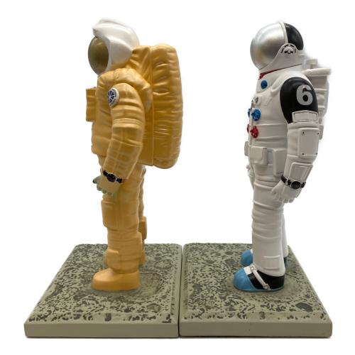 宇宙兄弟 (ウチュウキョウダイ) ムッタとヒビトの月面3D ブックスタンド フィギュア 宇宙兄弟43巻発売記念 1666体限定