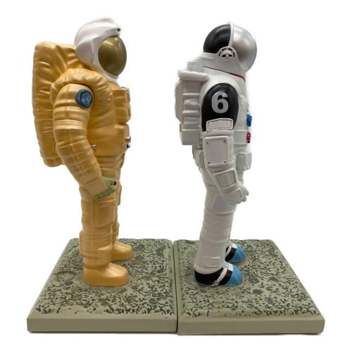 宇宙兄弟 (ウチュウキョウダイ) ムッタとヒビトの月面3D ブックスタンド フィギュア 宇宙兄弟43巻発売記念 1666体限定