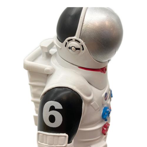宇宙兄弟 (ウチュウキョウダイ) ムッタとヒビトの月面3D ブックスタンド フィギュア 宇宙兄弟43巻発売記念 1666体限定