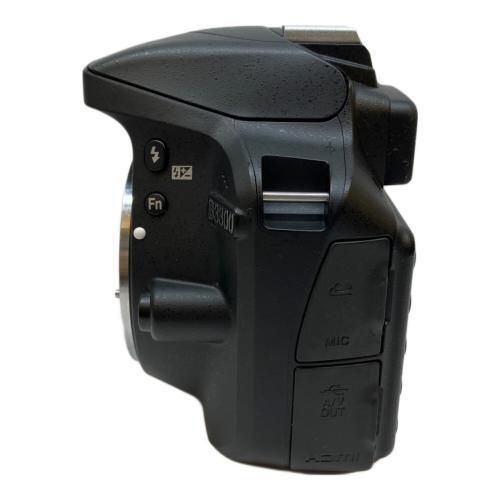 Nikon (ニコン) デジタル一眼レフカメラ D3300