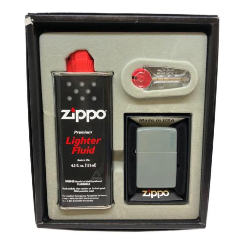 ZIPPO (ジッポ) オイルライター 2021年製 MADE IN USA オイル、フリントセット