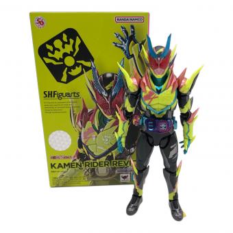 仮面ライダーリバイス (カメンライダーリバイス) フィギュア　S.H.Figuarts