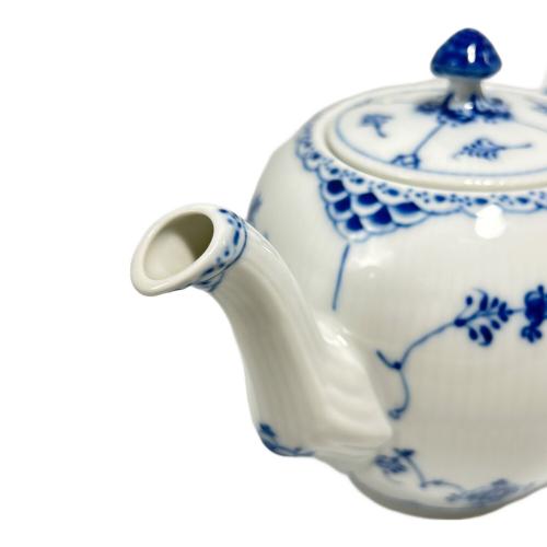 ROYAL COPENHAGEN (ロイヤル・コペンハーゲン) ティーポット ブルーフルーテッド・ハーフレース