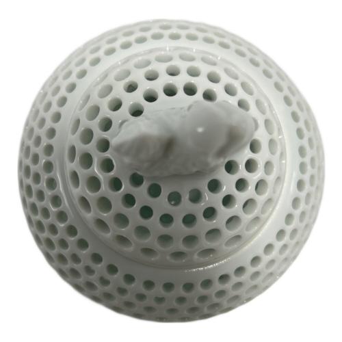 鍋島焼 白磁透かし香爐 虎仙作