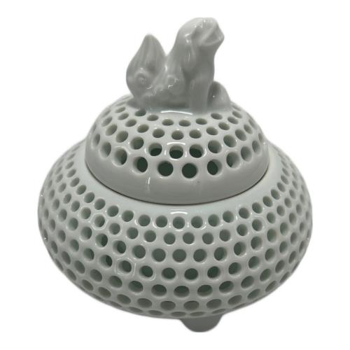 鍋島焼 白磁透かし香爐 虎仙作