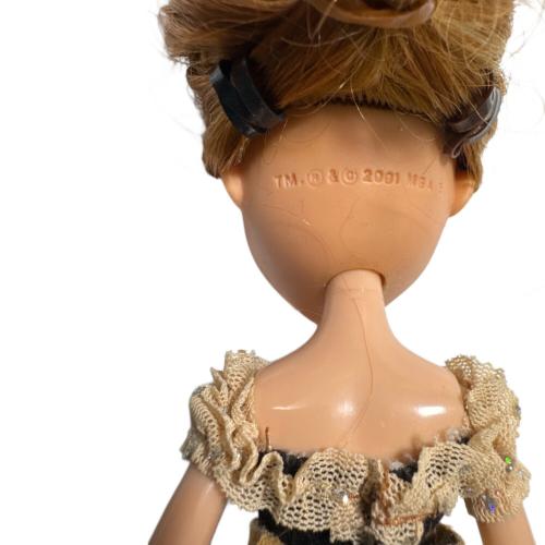 ドール	BRATZ ヤスミン 着せ替えコスチューム付