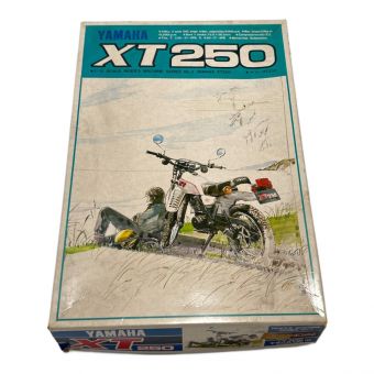 BANDAI (バンダイ) 1/12スケールバイクプラモデル YAMAHA XT250