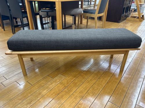 ニトリ ベンチ グレー 毛玉有 オークエスト 幅130cm