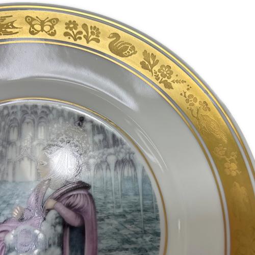 ROYAL COPENHAGEN (ロイヤル・コペンハーゲン) 飾り皿 雪の女王