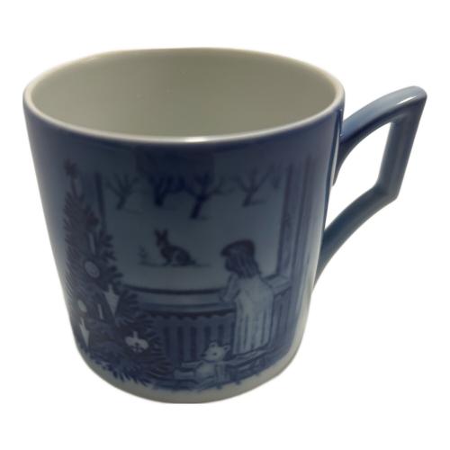 ROYAL COPENHAGEN (ロイヤル・コペンハーゲン) イヤーカップ&ソーサー 1982