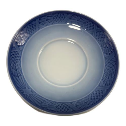 1990年 ローヤルコペンハーゲン イヤーカップ ROYAL COPENHAGEN 1990年 イヤー カップ＆ソーサー 2客 - メルカリ