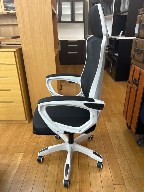 デスクチェア ホワイト×ブラック フットレスト付 1人掛け