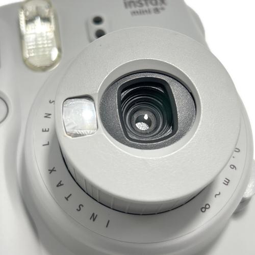 FUJIFILM (フジフィルム) インスタントカメラ 動作確認済 instax mini8+ 乾電池式 -