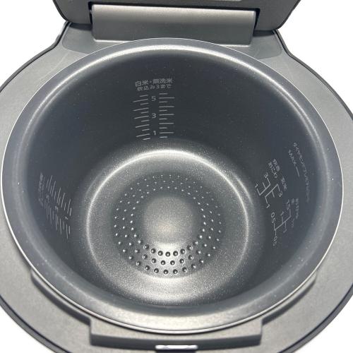 Panasonic (パナソニック) 可変圧力IH炊飯ジャー SR-V10BA 2023年製 5.5合(1.0L)