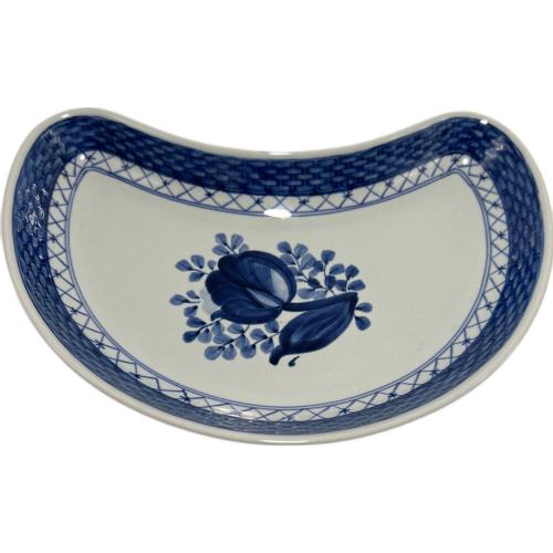 ROYAL COPENHAGEN (ロイヤル・コペンハーゲン) 三日月皿 トランクェーバー