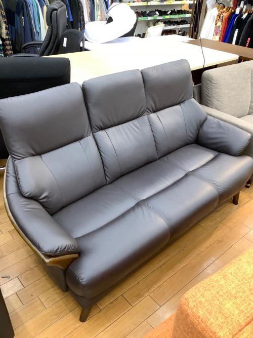 ニトリ 3人掛けソファー ブラウン コウテイ