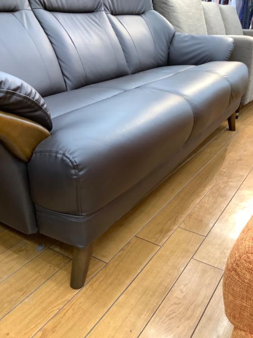 ニトリ 3人掛けソファー ブラウン コウテイ