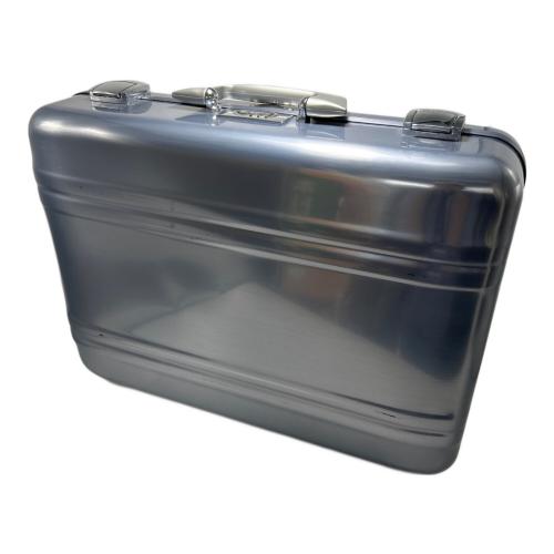 ZERO HALLIBURTON (ゼロ ハリバートン) アタッシュケース シルバーブルー