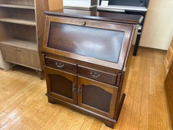 karimoku (カリモク) ライティングデスク ブラウン フラップ扉 1段 2枚扉 QC30 木製