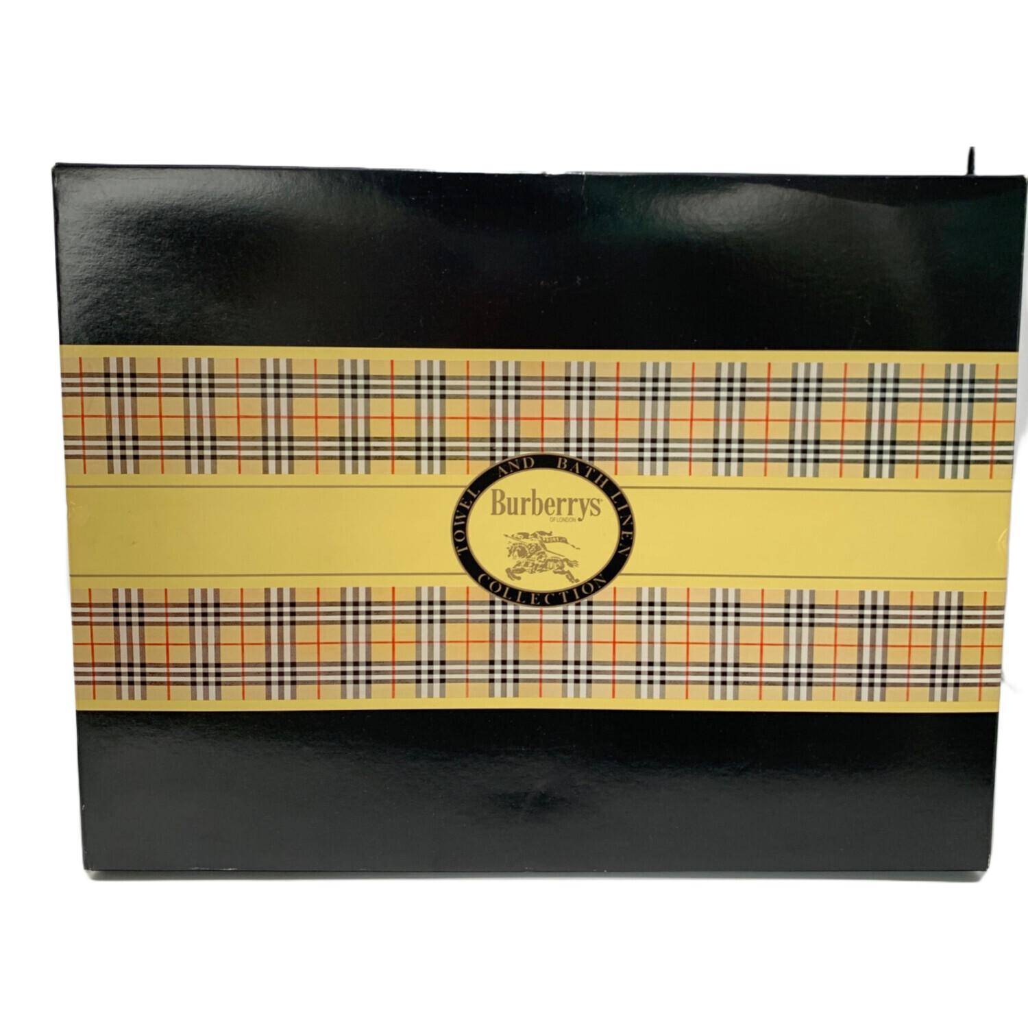 レア1点のみ／BURBERRY ぬいぐるみ&タオルハンカチ箱入りセット新品 レア1点のみ／BURBERRY ぬいぐるみ&タオルハンカチ箱入りセット新品