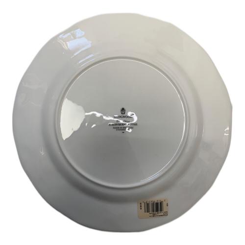 Wedgwood (ウェッジウッド) プレート ストロベリー&バイン