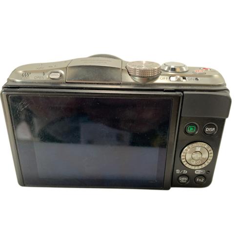 Panasonic (パナソニック) ミラーレスデジタル一眼カメラ DMC-GF6 2013年発売モデル