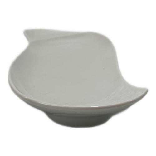 Meissen (マイセン) プレート 波の戯れホワイト