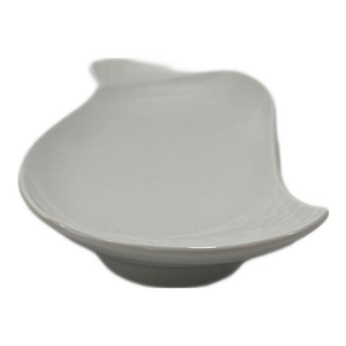 Meissen (マイセン) プレート 波の戯れホワイト