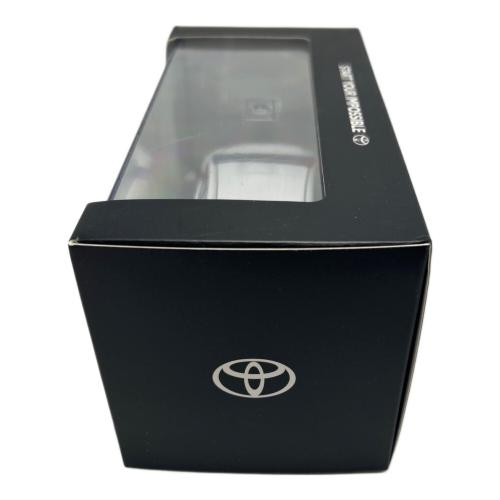 TOYOTA (トヨタ) プリウス 1/30 ミニカー ダイキャスト製