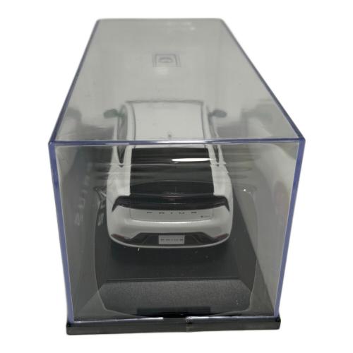 TOYOTA (トヨタ) プリウス 1/30 ミニカー ダイキャスト製