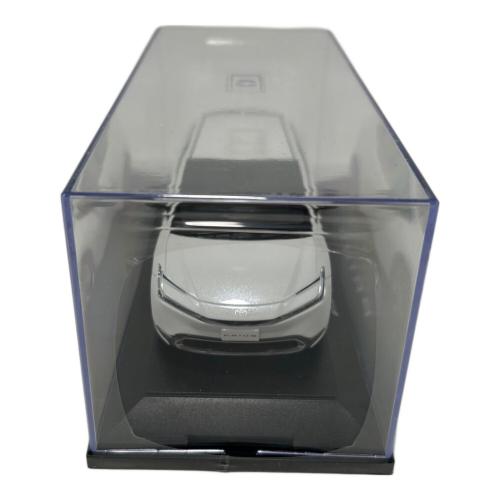 TOYOTA (トヨタ) プリウス 1/30 ミニカー ダイキャスト製