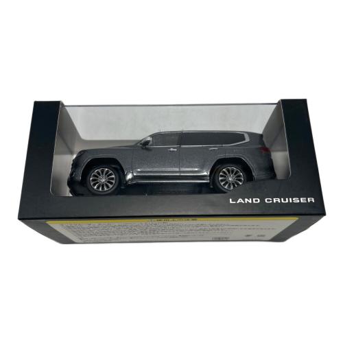 TOYOTA (トヨタ) ランドクルーザー 1/30 ダイキャスト製 ミニカー