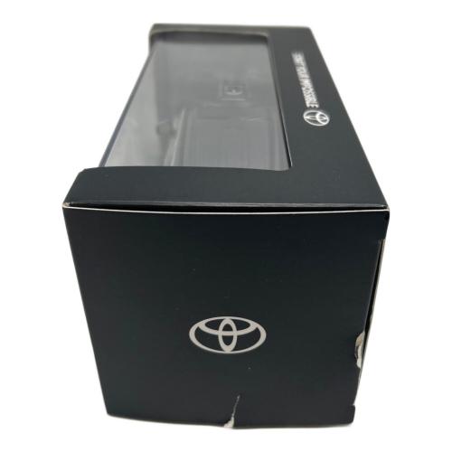 TOYOTA (トヨタ) ランドクルーザー 1/30 ダイキャスト製 ミニカー