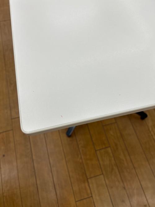 Vitra (ヴィトラ) ダイニングテーブル 404 ホワイト Bistro