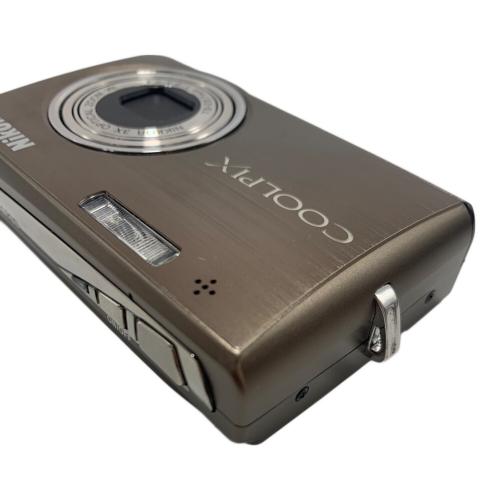 Nikon (ニコン) コンパクトデジタルカメラ S700