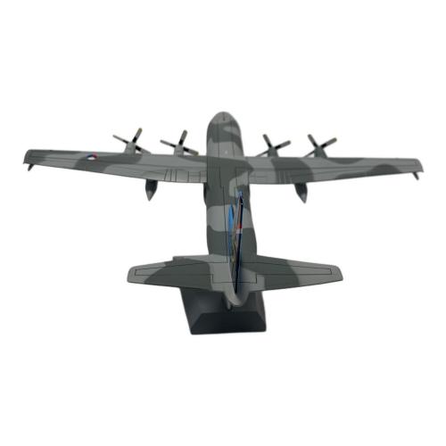 Lockheed C-130H-30Hercules INFLIGHT 200 模型